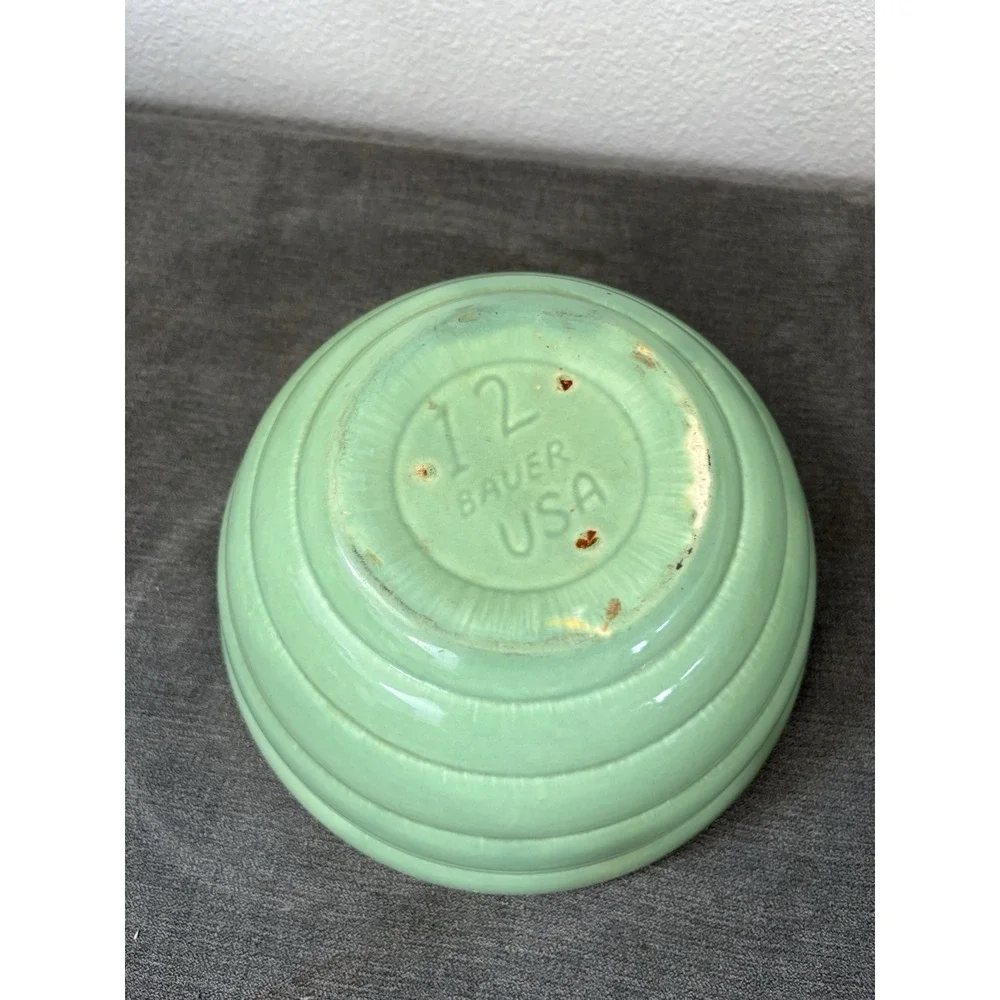 Bauer Vintage Pottery #12 GREEN Beehive 9.5